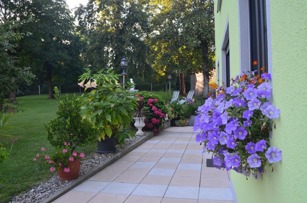 Rothsee Hotel Allersberg Exterior photo